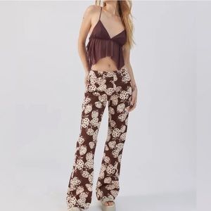 UO brown strawberry 90s bootcut pants!